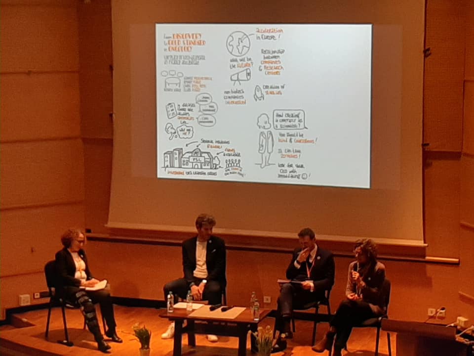 Illustrations en direct des tables rondes sur l'oncologie à l'Institut Curie